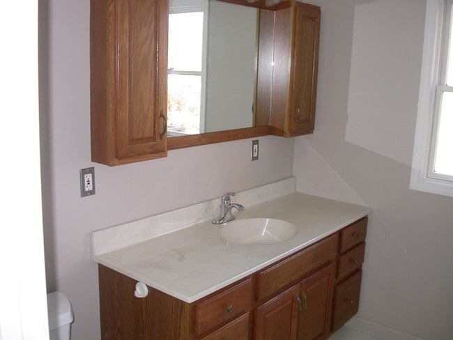 Building Photo - 5645 NY-5