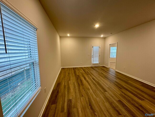 Foto del edificio - 3240 Cool Spgs Ave SW