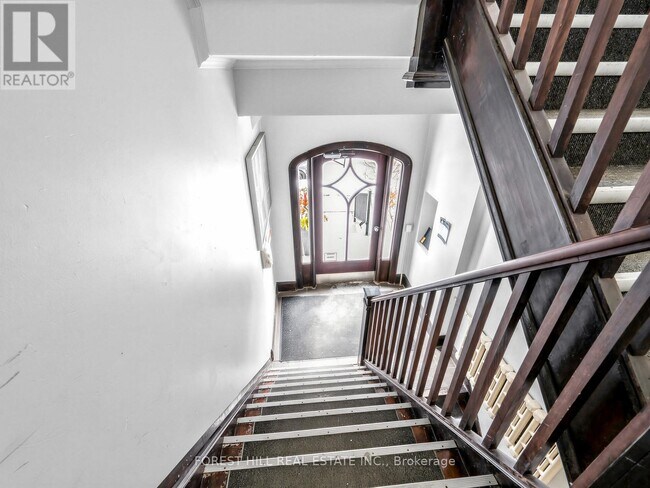 Photo du bâtiment - 312 Lonsdale Rd