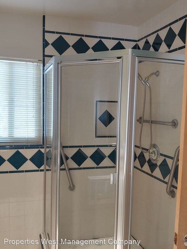Foto del edificio - 4 br, 2.5 bath House - 2332 West 37th Street