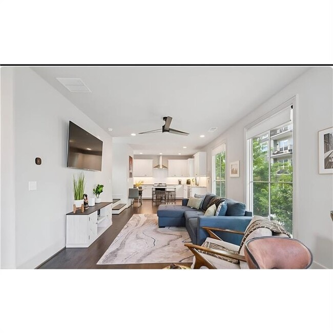 Building Photo - 26 Bass St SE