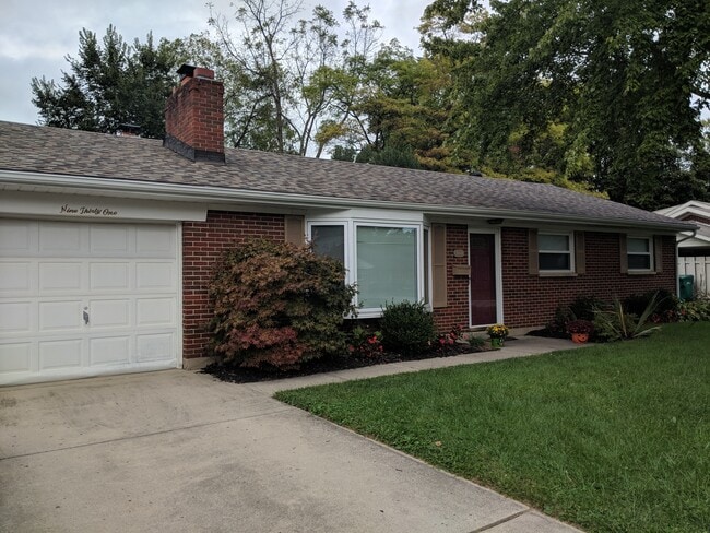 Nice Brick Ranch In Kettering! 3 Bed 1 Bath - 931 Willowdale Ave