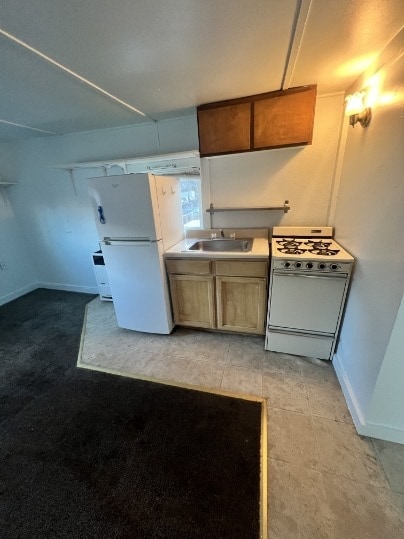 Building Photo - 36 Dewey St