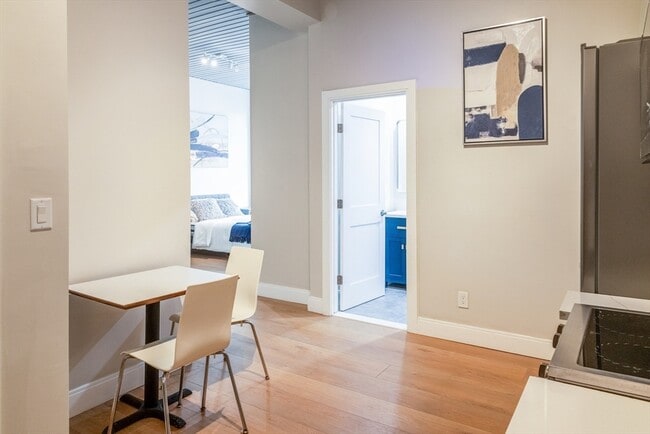 Building Photo - 44 Bromfield St