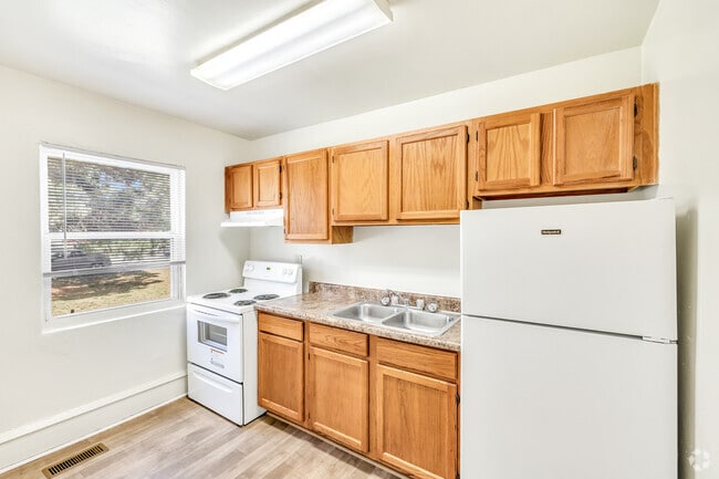 Layfette / Dogwood - 2BR, 1BA - 875SF - Kitchen - Riverpoint