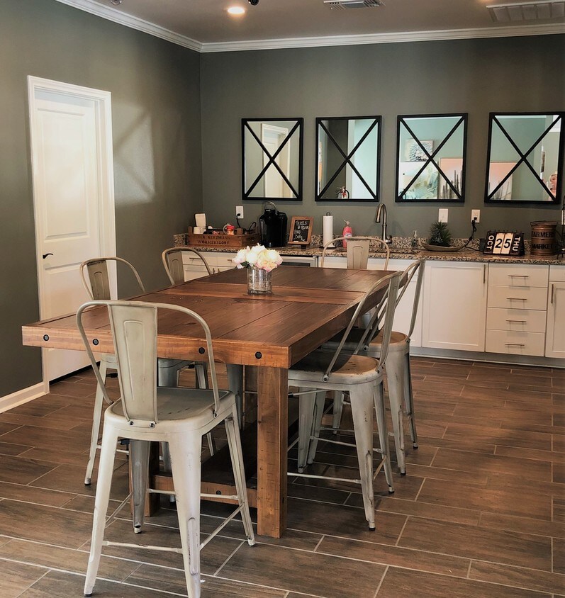 Trails at River Road Apartments in Boerne, TX