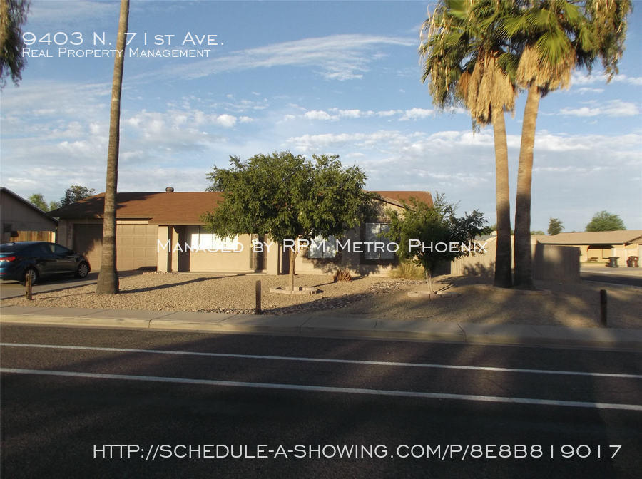 Primary Photo - 3 bedroom with a pool
