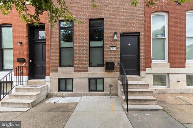 Foto del edificio - 1532 N Broadway