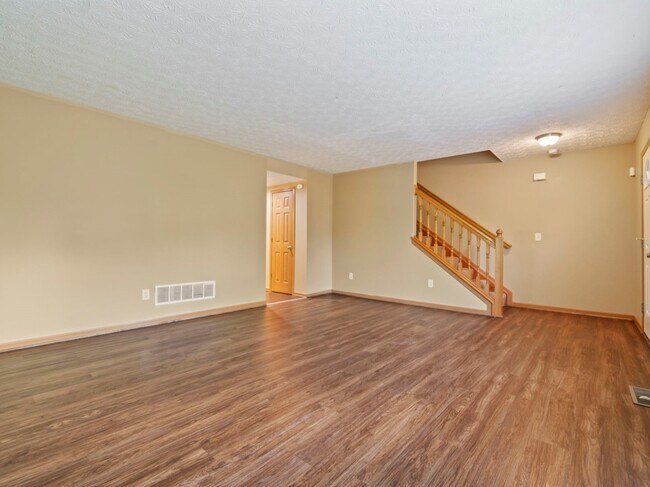 Foto del edificio - 7915 Brianna Drive