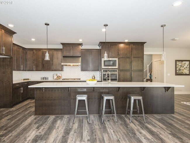 Foto del edificio - Bethany Traditional, Iron Ridge Heights 4b...