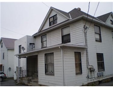 Center - 113 Fuller St