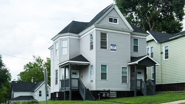 Building Photo - 301 Lexington Ave