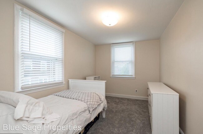 Building Photo - 3 br, 1 bath House - 271 Woodbridge Rd.