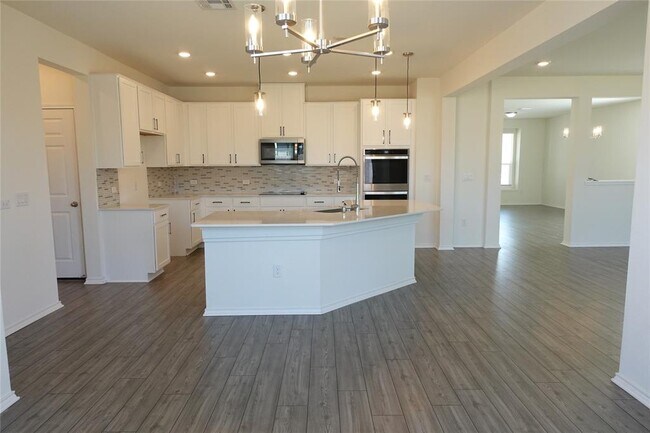 Foto del edificio - 7808 Lawford Ct