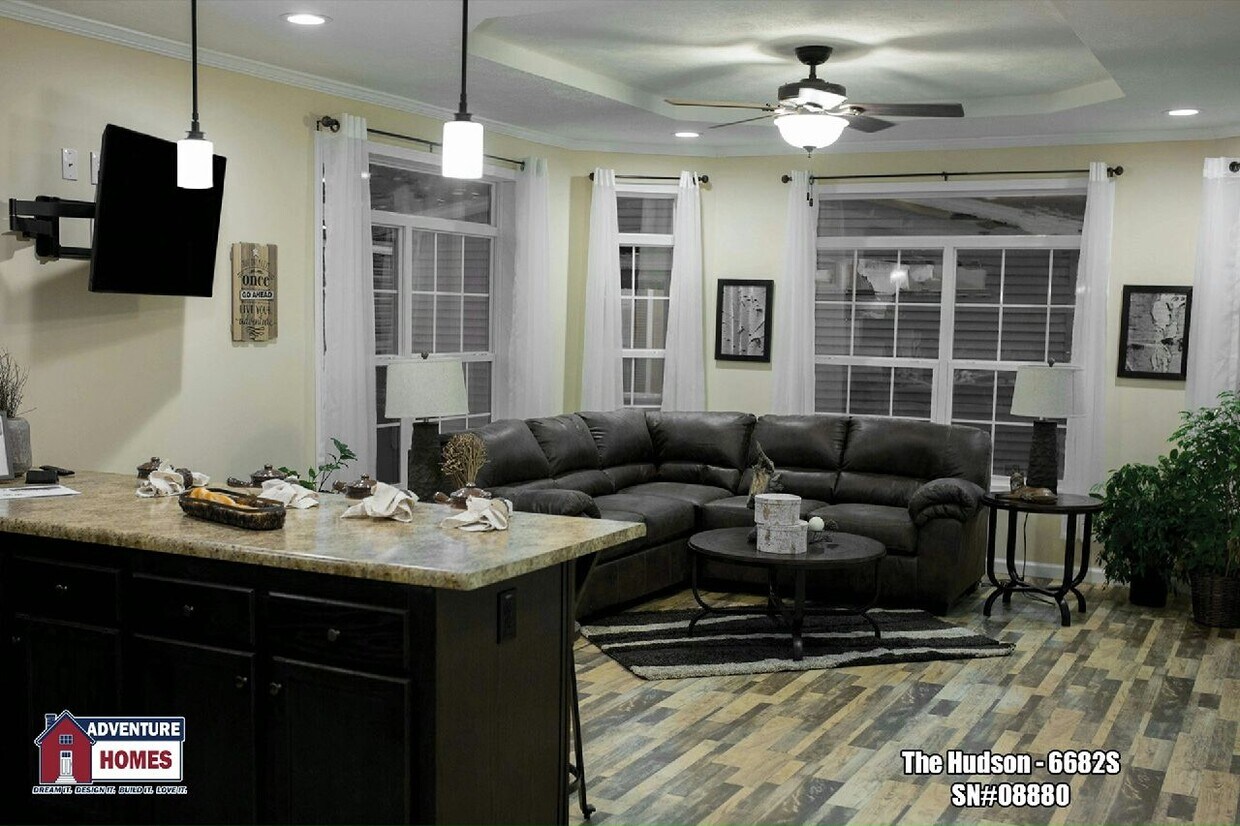 Foto principal - 5078 Canterbury Ave