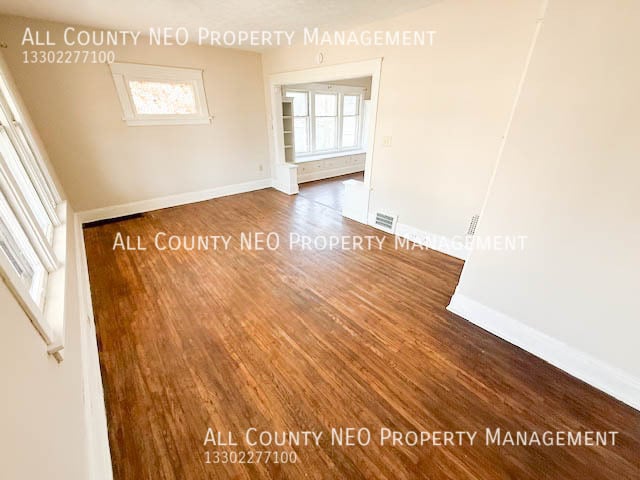 Building Photo - 3003 Portman Ave