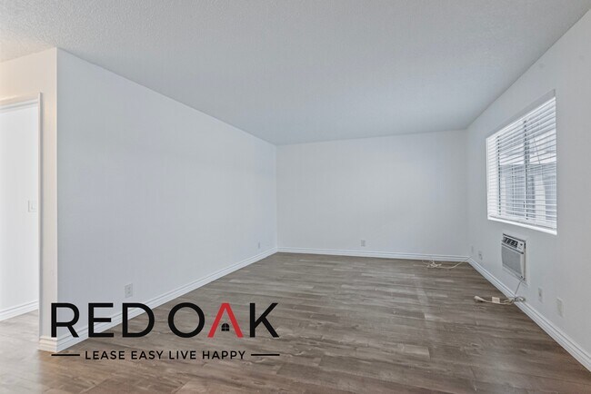 Foto del edificio - Stunning One Bedroom with Air Conditioning...