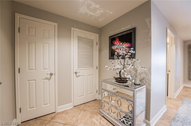 Foto del edificio - 150 S Las Vegas Blvd