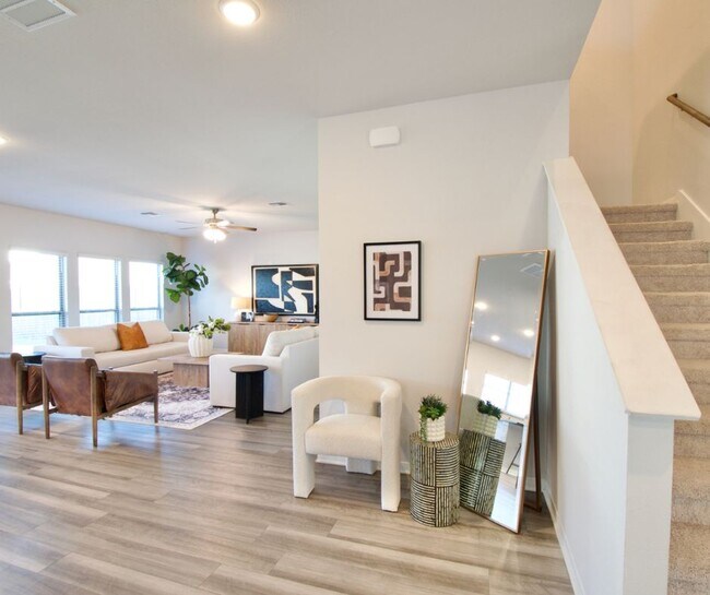 Foto del edificio - 11229 Solar St