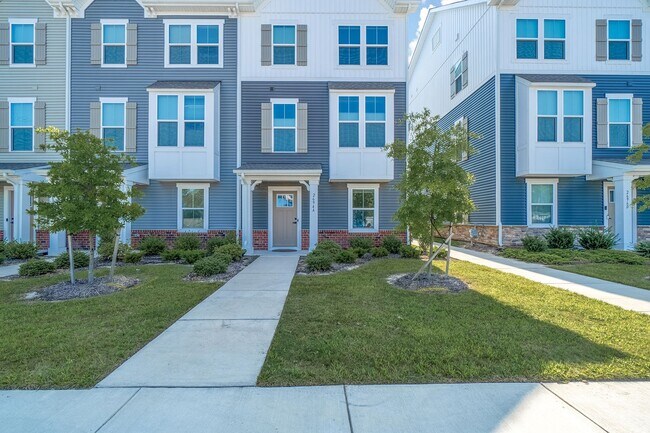 Foto del edificio - 2694A Azalea Garden Road