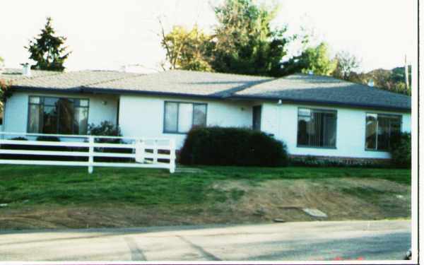 Foto del edificio - 22620-22630 Alcalde Rd