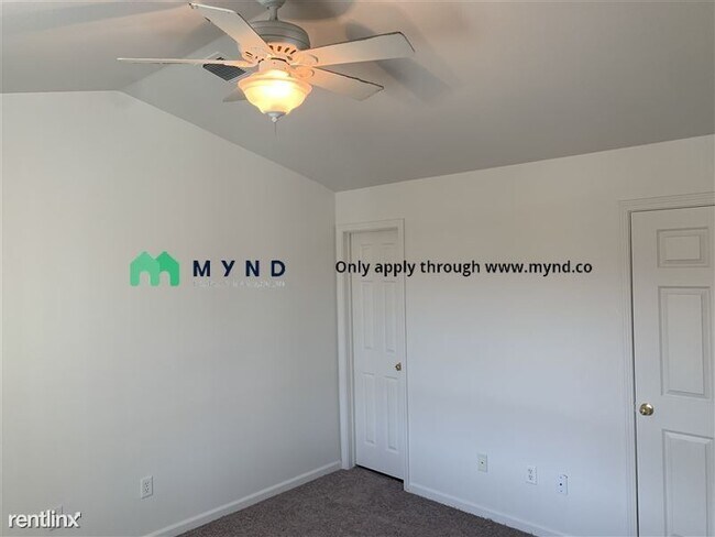 Building Photo - 3 br, 3 bath  - 200 Talus Way Apt 132 Apt 132