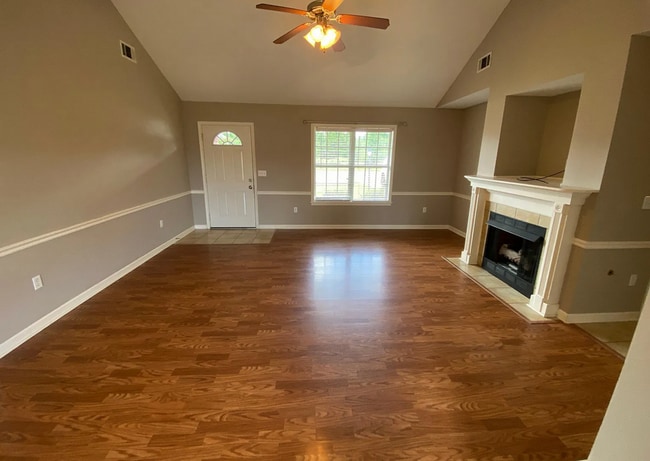 Photo - 3 BD/2BA House