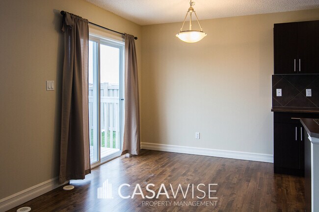 Building Photo - 6833 Cardinal Link SW