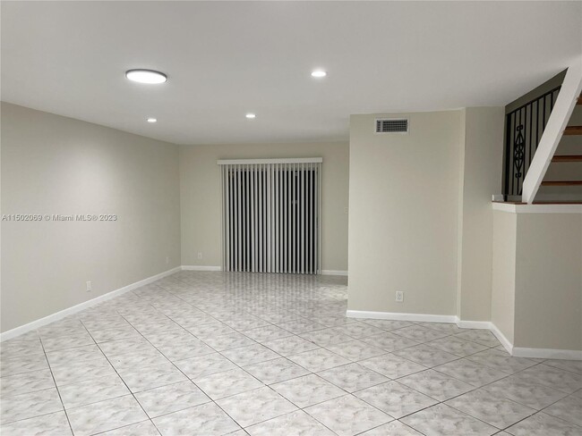 Foto del edificio - 22336 SW 103rd Ct