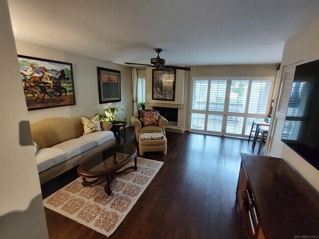 Building Photo - 4062 Avenida Brisa