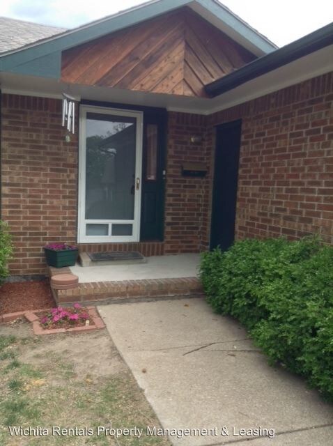 3 Br Bath House 1220 S Paige St For Rent In Wichita Ks Building Photo 3 Br Bath House 1220 S Paige St
