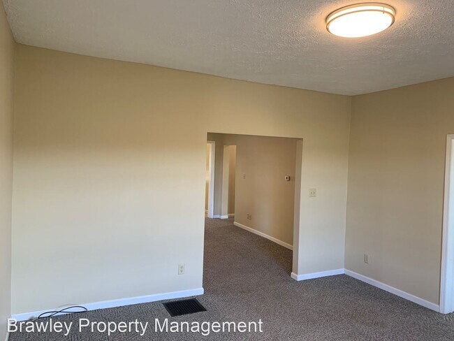 Foto del edificio - 2 br, 1 bath House - 7770 N. Stinesville Rd