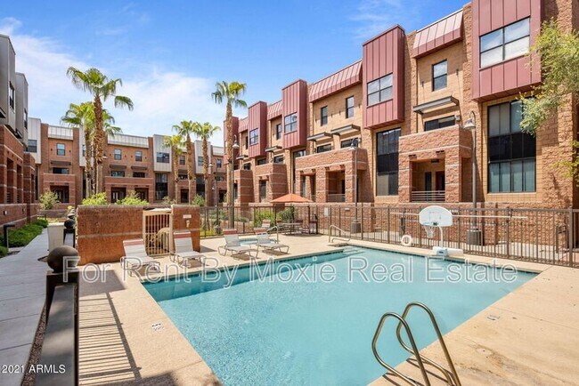 Photo - 330 S Farmer Ave Apartment