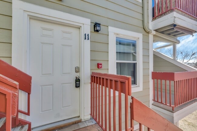 Photo - 980 S Dawson Way House