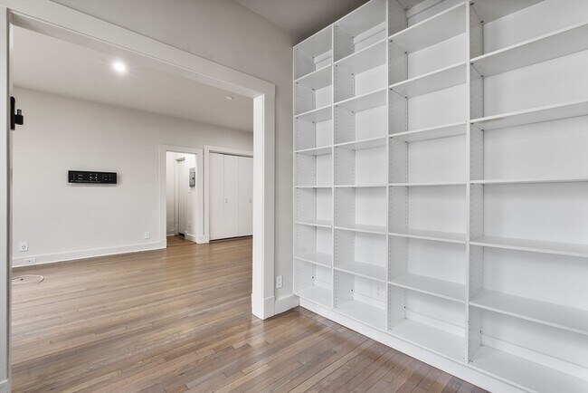 Foto del edificio - 70 Fenway