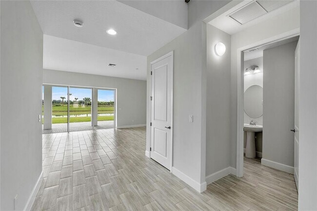 Building Photo - 5217 Liberty Ln