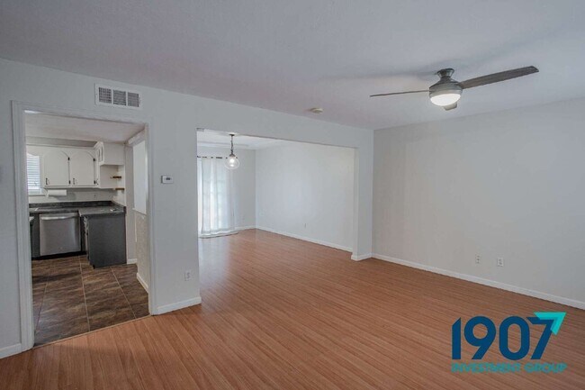 Foto del edificio - 616 Redstone Ave