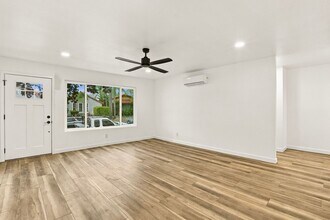 Building Photo - 2735-2737 Teresita St