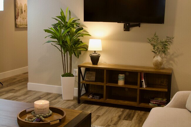 Foto del edificio - 270 S Cherrywood Dr