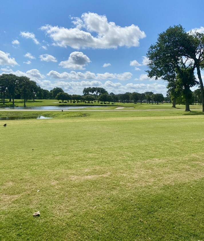 Foto principal - 18250 Shore Dr