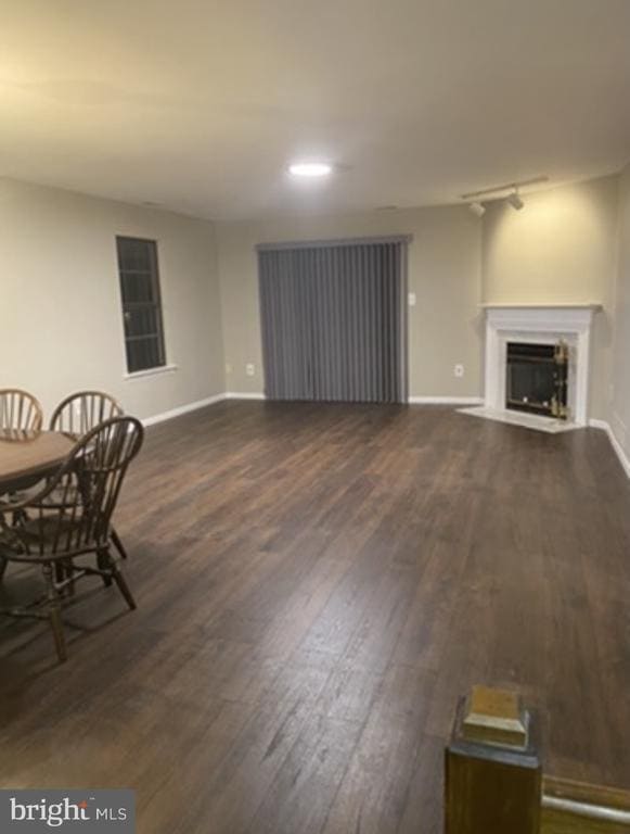 Building Photo - 213 Allens Ln