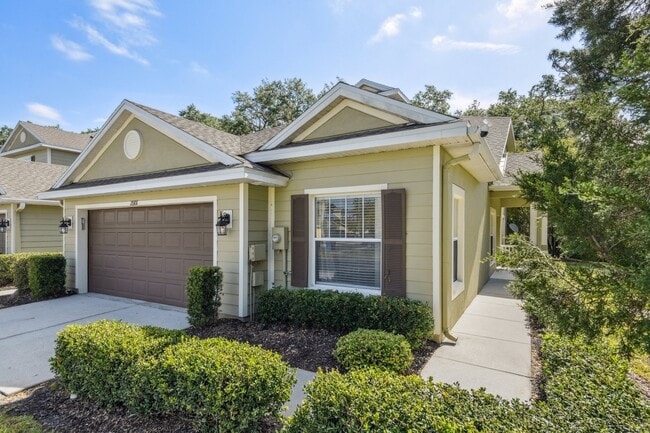 Building Photo - 20101 Weeping Laurel Pl