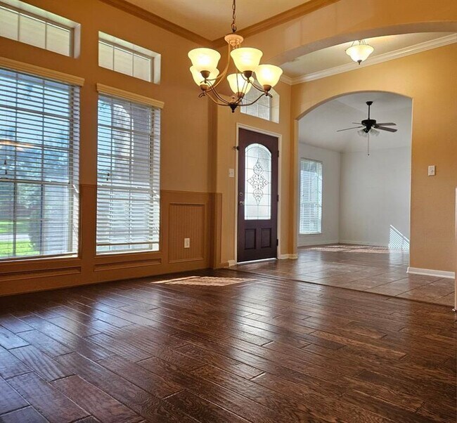 Foto del edificio - 707 Aqua Vista Ln