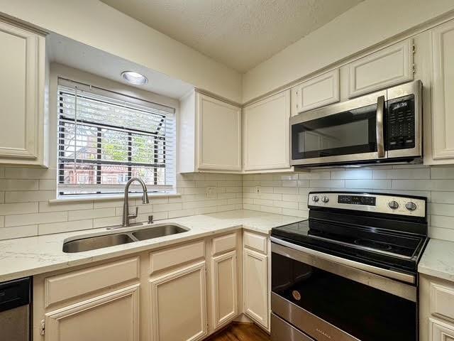 Foto del edificio - 15151 Berry Trail