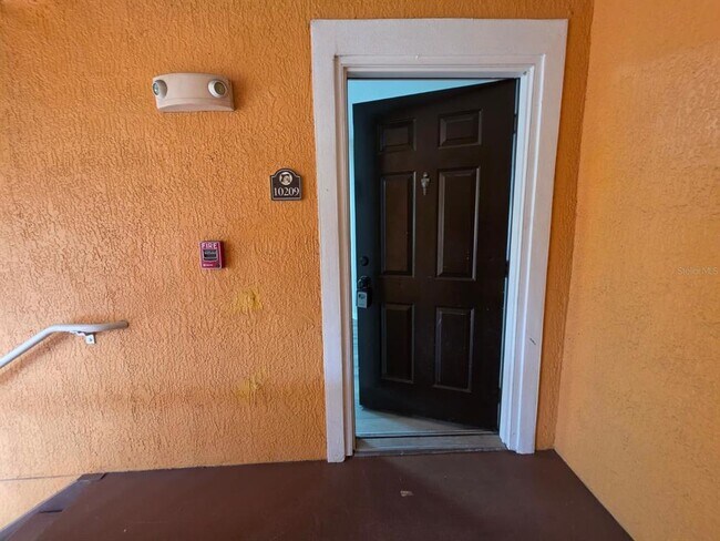 Foto del edificio - 5483 Vineland Rd