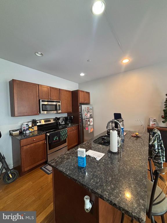 Foto del edificio - 3862 Lancaster Ave