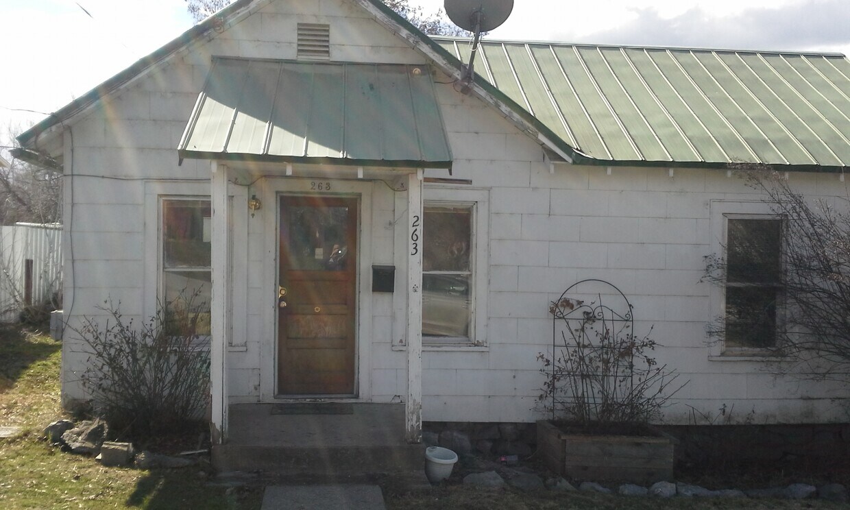 Foto principal - 263 W 2nd Ave