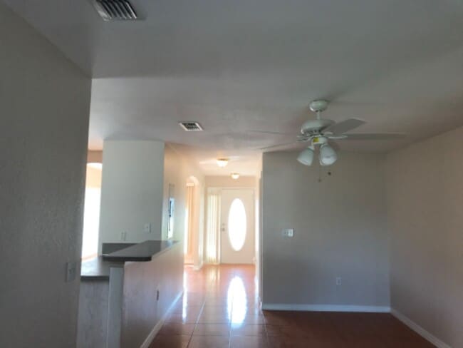 Foto del edificio - 622 Lemon St