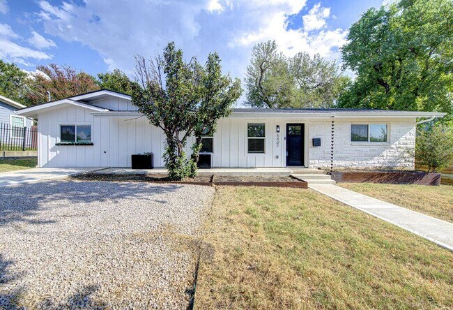 Foto del edificio - 5407 Manor Rd