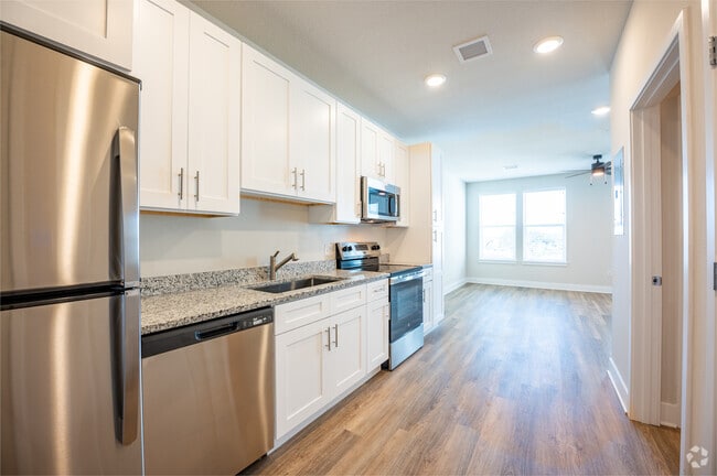 1BR, 1BA Studio - Kitchen - The Flats at Avalon Park Wesley Chapel